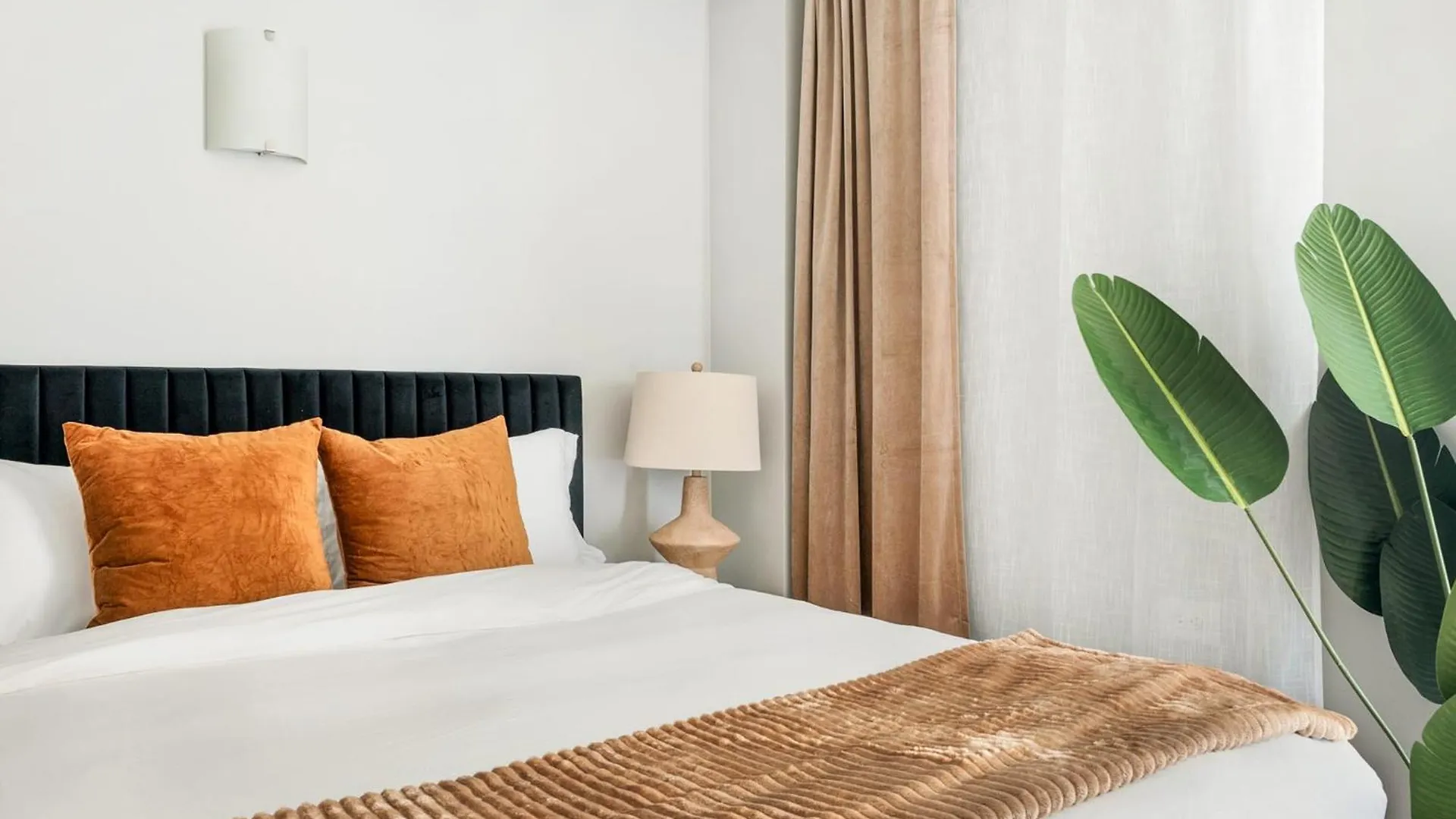 Apartment 73-410 Luxury 24 Dm New Studio Uws Gym Laundry New York